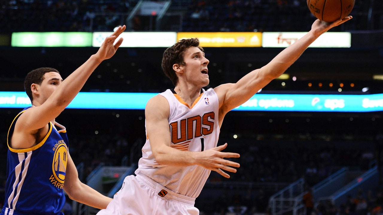 Suns hold off Warriors for fifth straight win